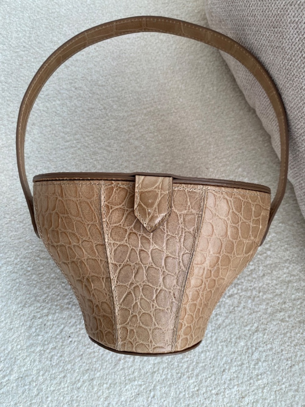 STAUD Bucket Bag - Picture 3 of 9